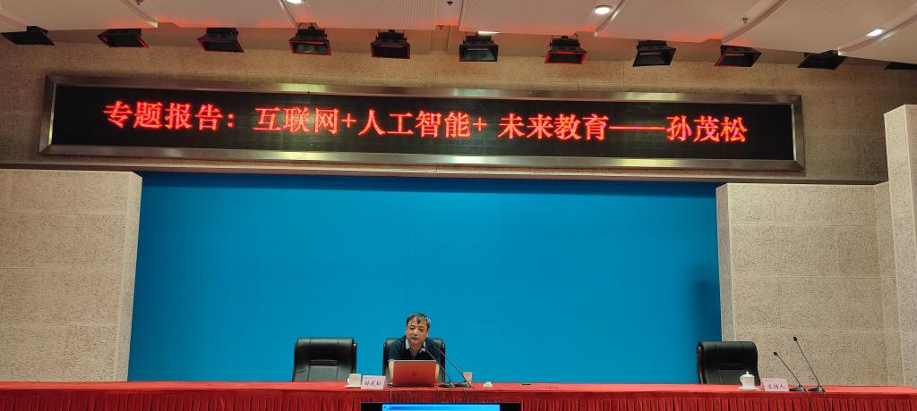 10e23115b7ff335d12a841b634aa33b